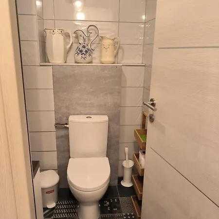 - 1 Mn Du Centre Apartment *